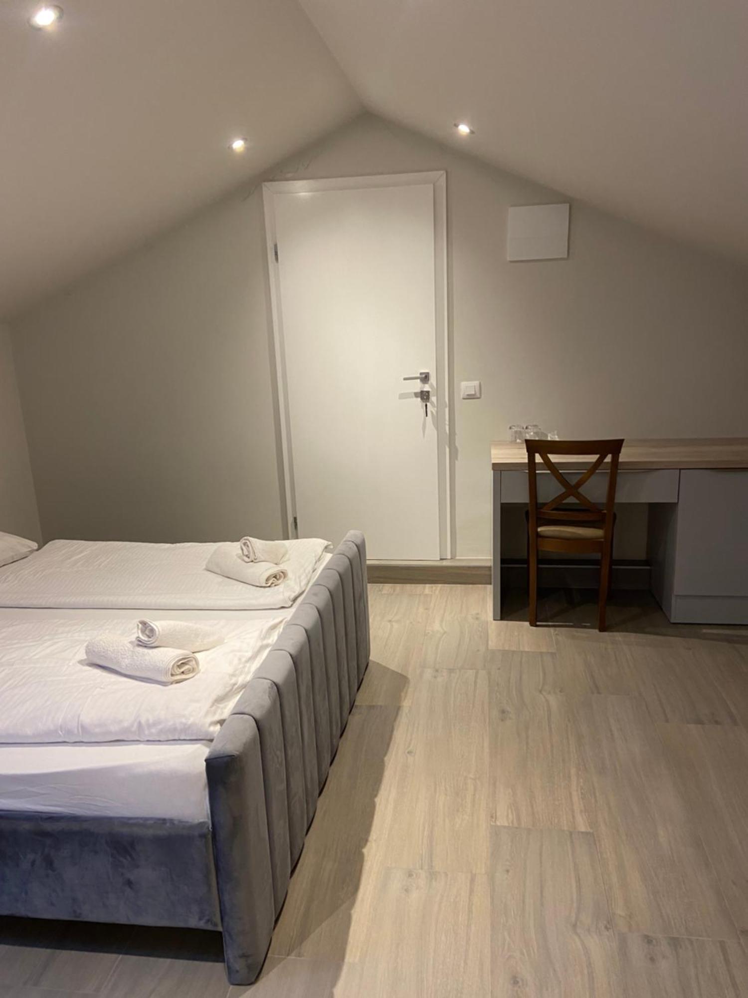 H&H Rooms Rovinj - Adults Only מראה חיצוני תמונה