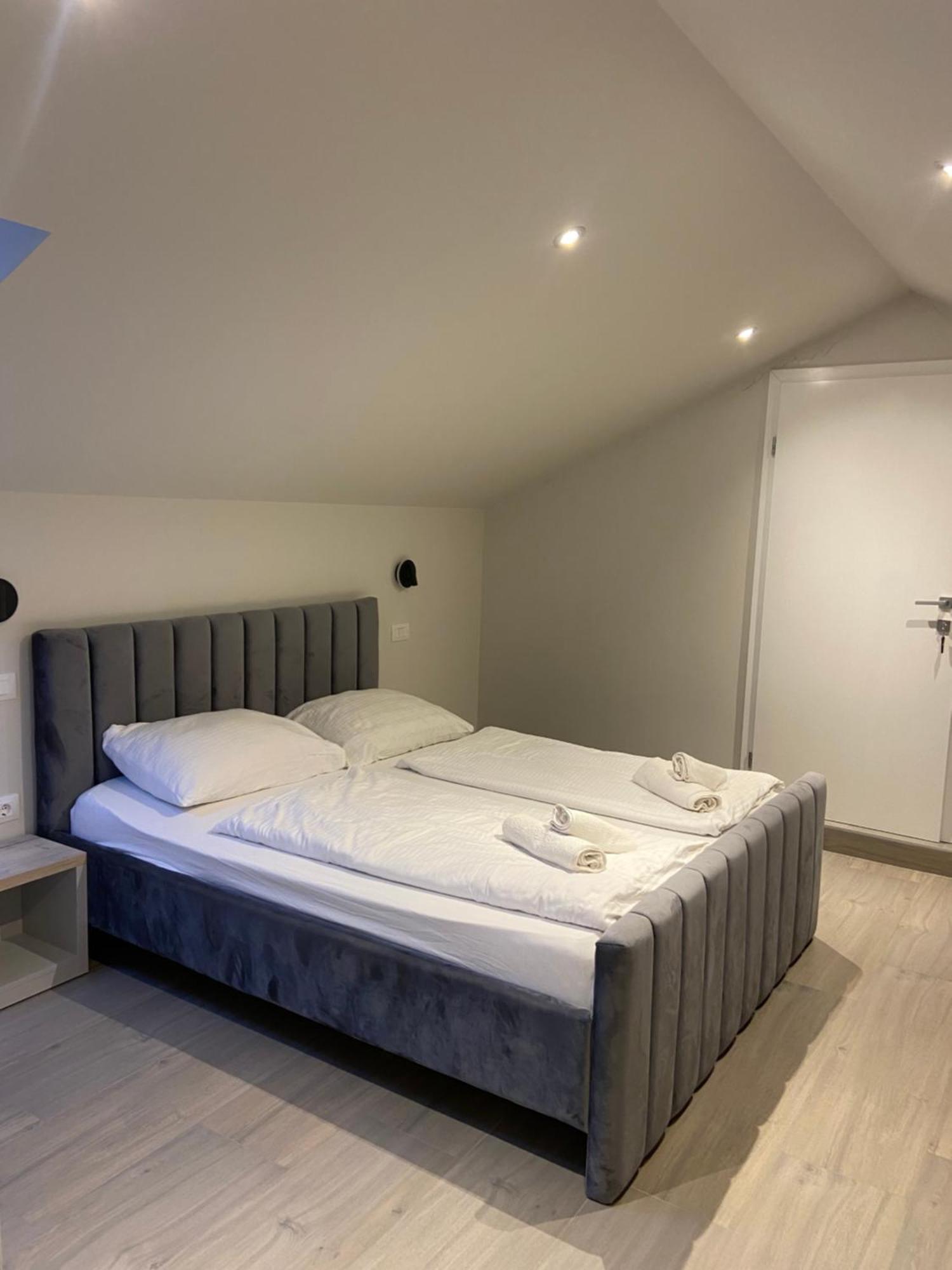 H&H Rooms Rovinj - Adults Only מראה חיצוני תמונה